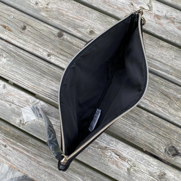 Victoria's Secret "Love Made Me Do It" Pouch Duo - Picture 9 of 15